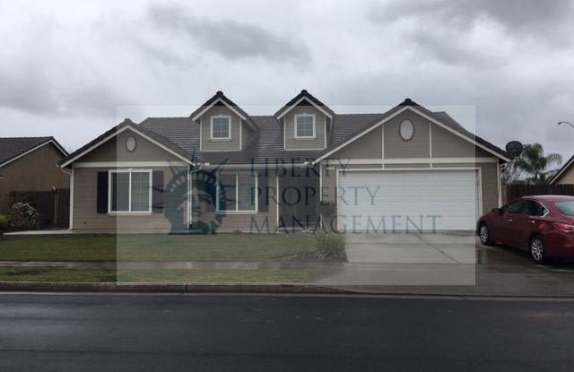 3310 N Douglas Ave photos photos