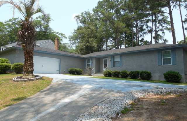 Available October 1st 4 bedroom 2 bathroom in Evans Ga photos photos