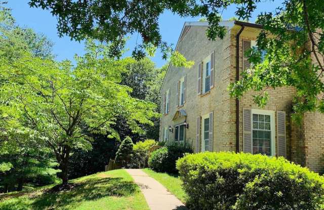 9011 MULVANEY COURT - 9011 Mulvaney Court, Burke, VA 22152