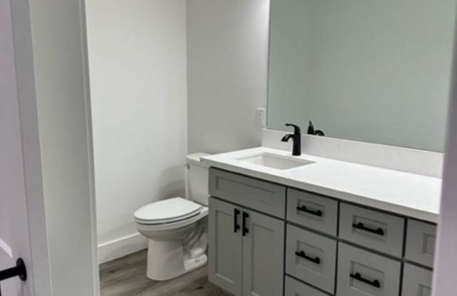 1515 Alder Court 1C Gallery 1
