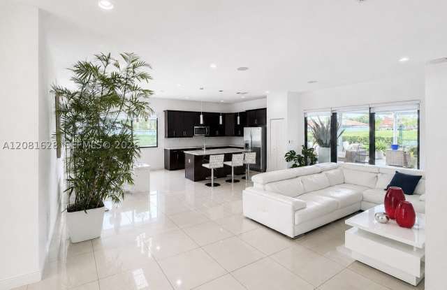 23037 SW 108TH CT Gallery 4