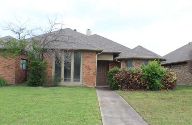 13235 Fall Manor - 13235 Fall Manor Dr, Dallas, TX 75243