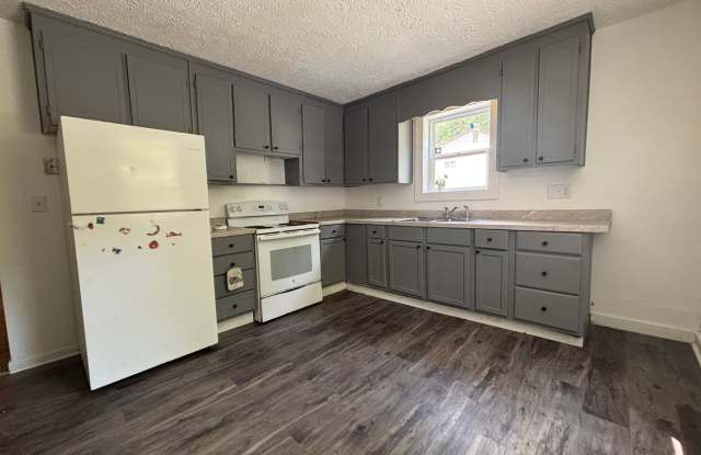 3 Bed | 1 Bath | Spacious Apartment Westover WV Gallery 4