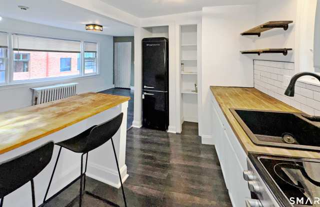 18 Riverside Avenue unit: 2Nd Floor - 18 Riverside Avenue, Westport, CT 06880