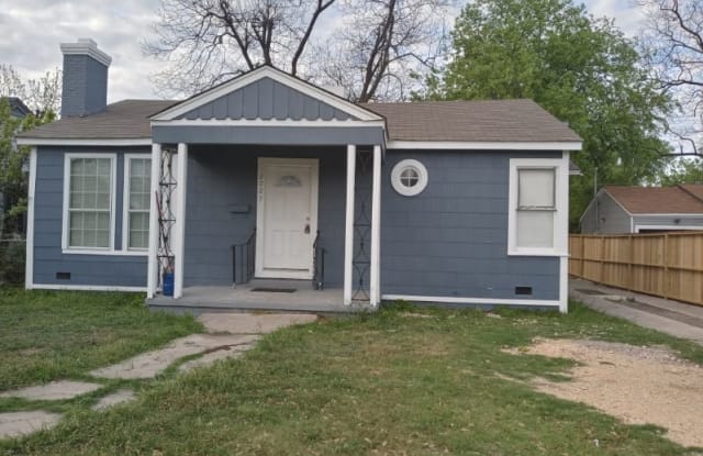2227 W Woodlawn Ave - 2227 West Woodlawn Avenue, San Antonio, TX 78201