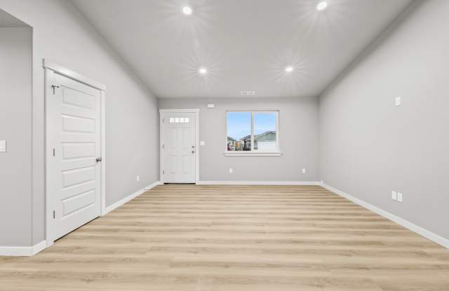 3002 East Helena Street - 3002 Helena Street, Pasco, WA 99301