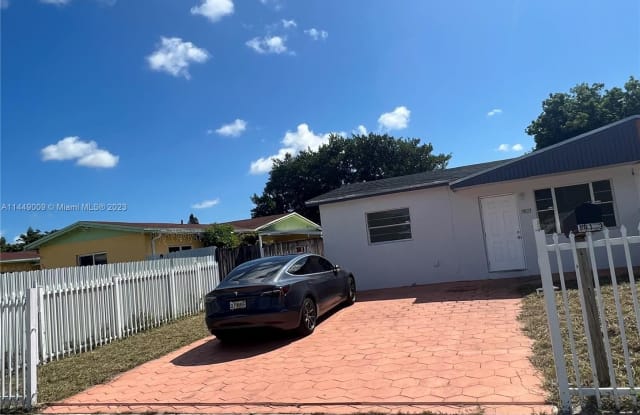 19123 NW 36th Ave - 19123 Northwest 36th Avenue, Miami Gardens, FL 33056