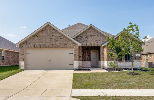 816 Goldenrod Lane photos photos