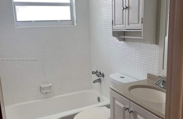 4841 SW 45th Ave photos photos