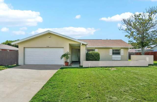 5900 25th Way S photos photos