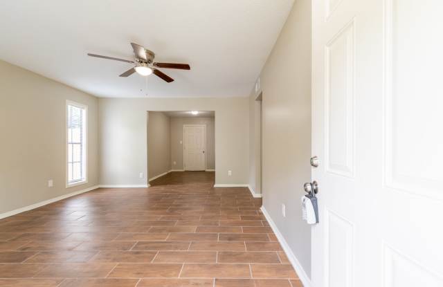 3869 Winwood Dr Gallery 3