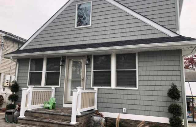 286 Beachview Street B photos photos