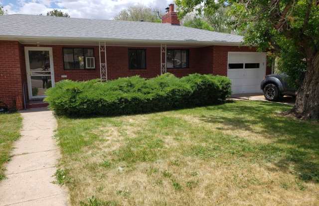 660 Glen Eyrie Circle Gallery 2