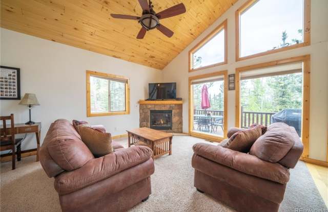 731 Wampum Lane photos photos