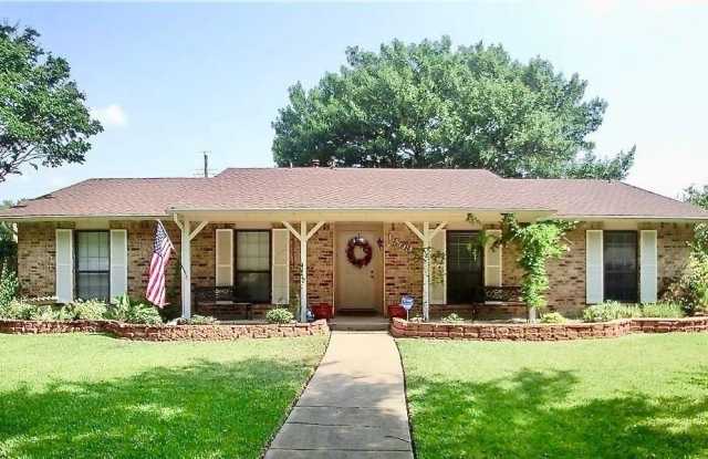 1309 Mossvine Drive Gallery 2