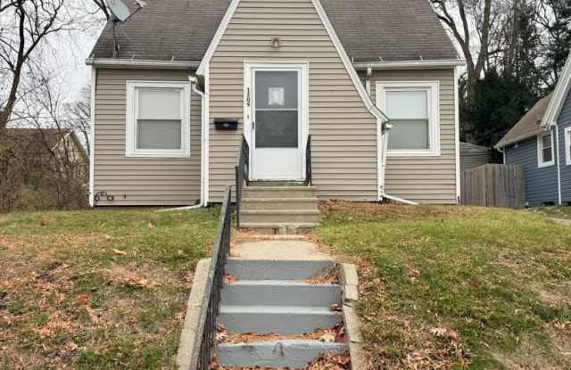1209 S. West Ave. - 1209 South West Avenue, Jackson, MI 49203