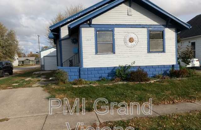 1200 LakeLand Blvd photos photos