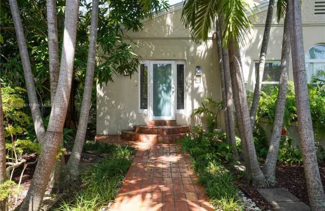2280 SW 16th Ct photos photos