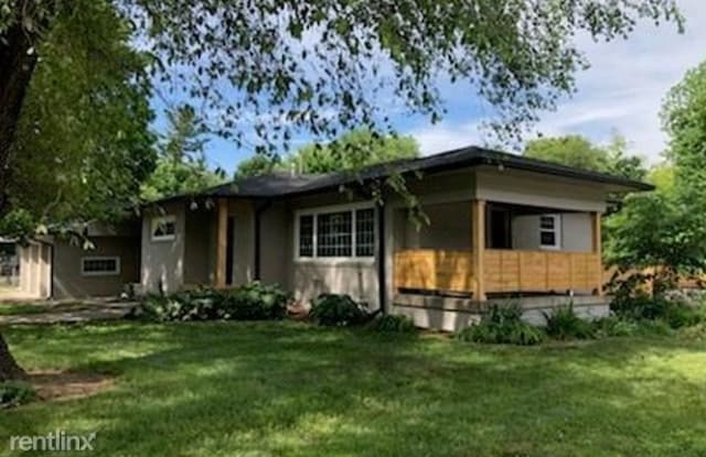 5002 E Washington St Apt 4 - 5002 E Washington St, Indianapolis, IN 46201