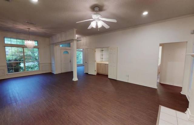 6417 Lago Vista Drive Gallery 3