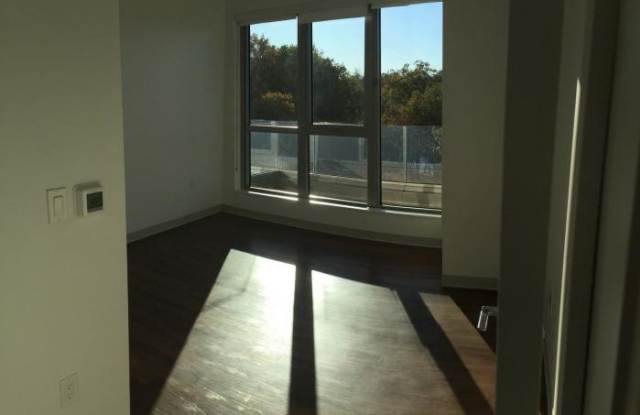 86 S Huntington Ave Gallery 4