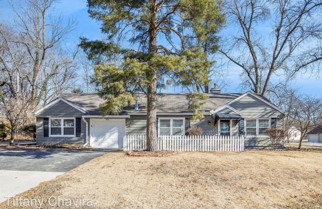 7543 Booth Drive - 7543 Booth Drive, Prairie Village, KS 66208