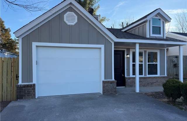 226  NW J  ST photos photos