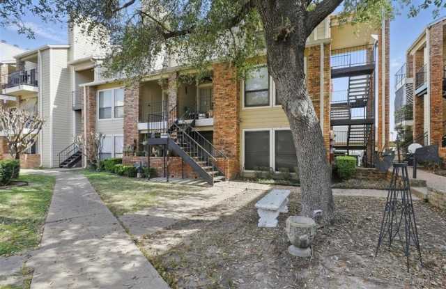 1513 E Interstate 30 - 1513 East Interstate 30, Garland, TX 75043