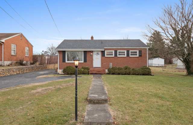 4 Bedroom/ 2 Bath Home for Rent in NW Roanoke photos photos 4 Bedroom/ 2 Bath Home for Rent in NW Roanoke photos photos