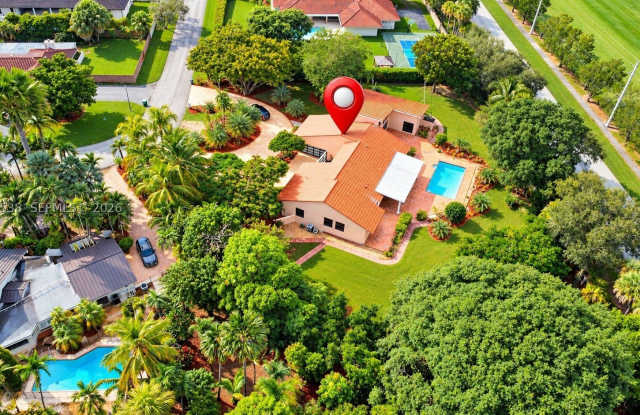 10204 SW 96th Ct Gallery 2