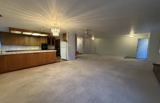 14817 Ash Ct Gallery 1