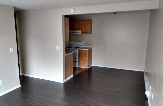 2 Bedroom 1 Bathroom Apartment - Granvue Apartments photos photos