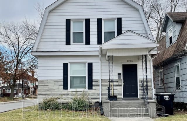 1226 E Madison St - 1226 East Madison Street, South Bend, IN 46617