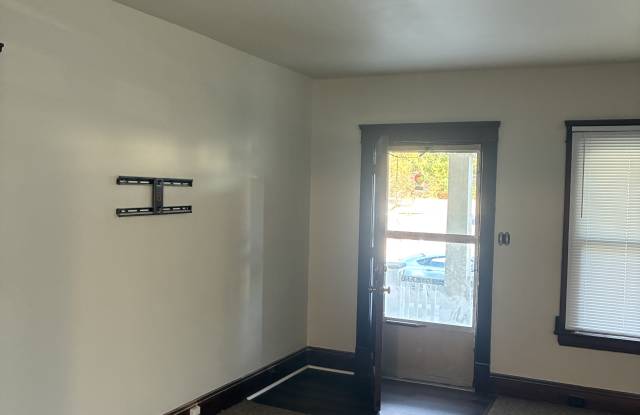 18243 Sloane Avenue - 18243 Sloane Avenue, Lakewood, OH 44107