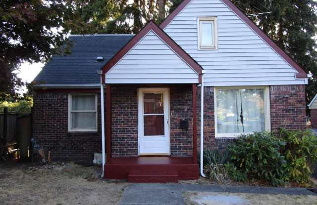 515 Harvard Avenue - 515 Harvard Avenue, Fircrest, WA 98466