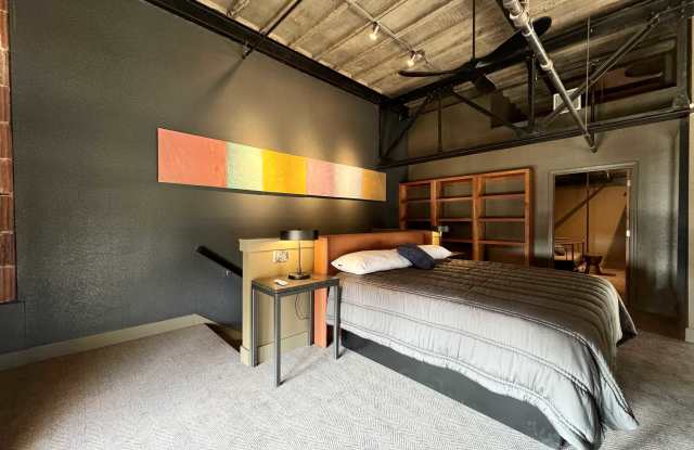 KC Loft Central Gallery 4
