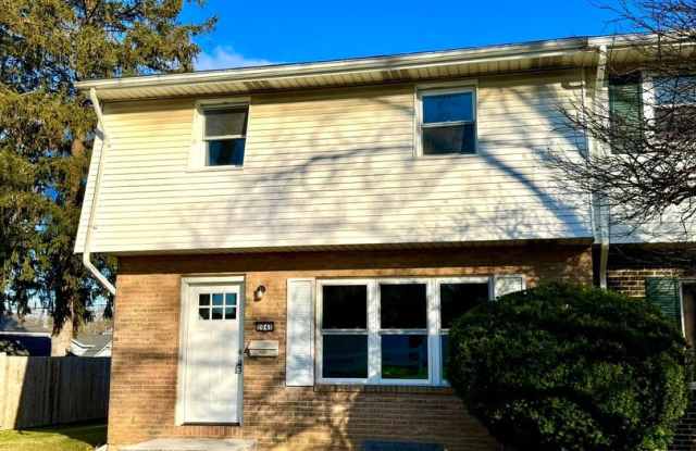 PARKLAND SCHOOLS- THREE BEDROOM TOWNHOME - 2041 Grove Street, Lehigh County, PA 18104
