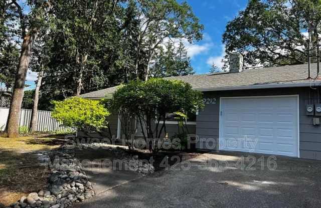 9212 Lawndale Avenue Southwest photos photos