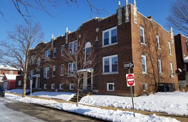 4052 Giles Ave - 4052 Giles Avenue, St. Louis, MO 63116