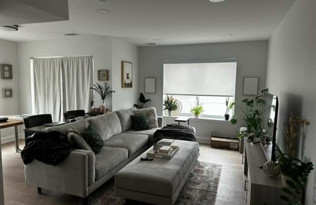 25 Fremont Avenue photos photos