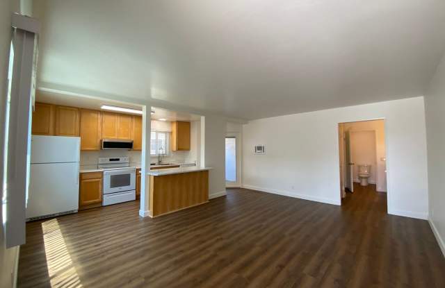 Adams Street Apartments photos photos