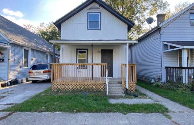 ELMWOOD PLACE - Fully Remodeled 2-3 bed home with 1 bath. photos photos ELMWOOD PLACE - Fully Remodeled 2-3 bed home with 1 bath. photos photos