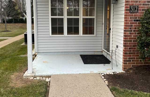312 FOUNTAIN FARM LANE photos photos