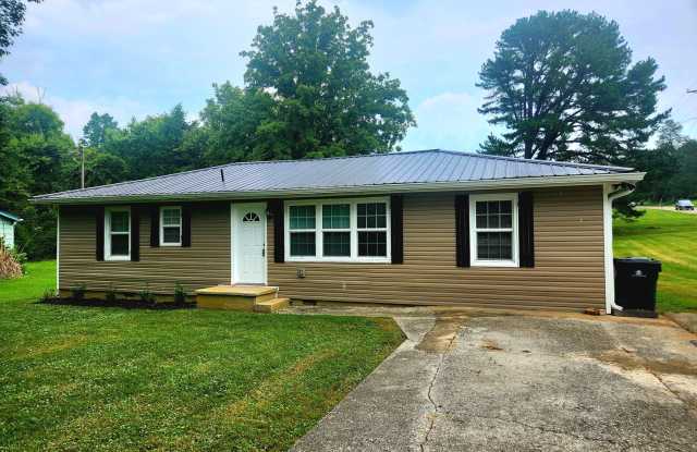 Large, family-friendly S. Knox 3br/2ba w office photos photos