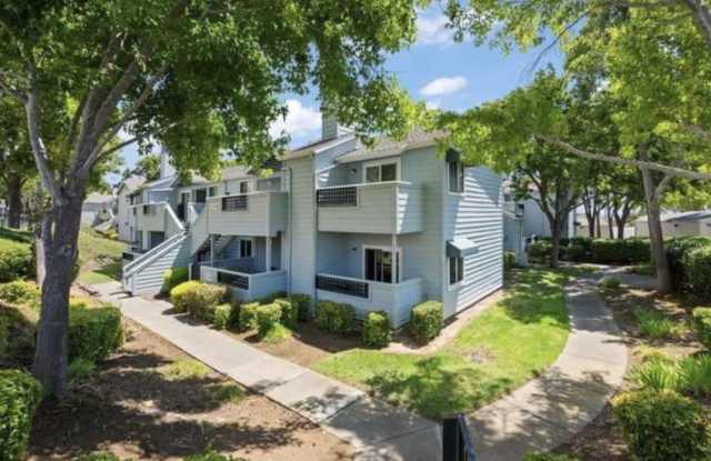 1201 Glen Cove Pkwy Apt 202 photos photos