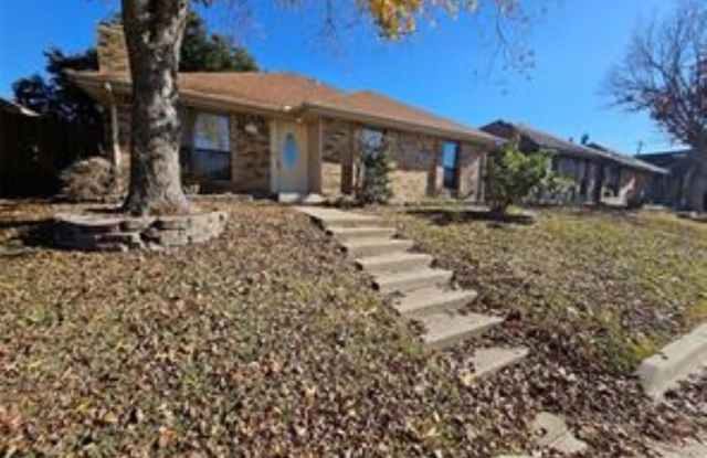2008 Cottonwood Road Gallery 2