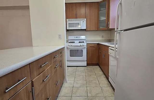 65 Oceana Dr E Apt 5C photos photos