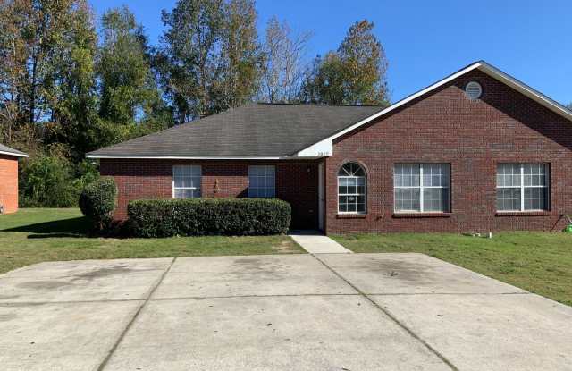 Spacious 3 Bedroom, 2 Bath Home in Prime Location! photos photos