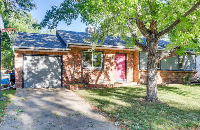 Bright & Cozy 3-Bedroom in the Heart of Longmont! photos photos