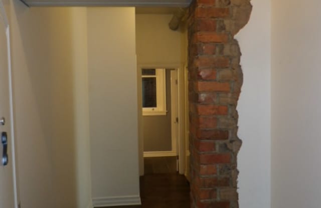 888 Main St Gallery 4